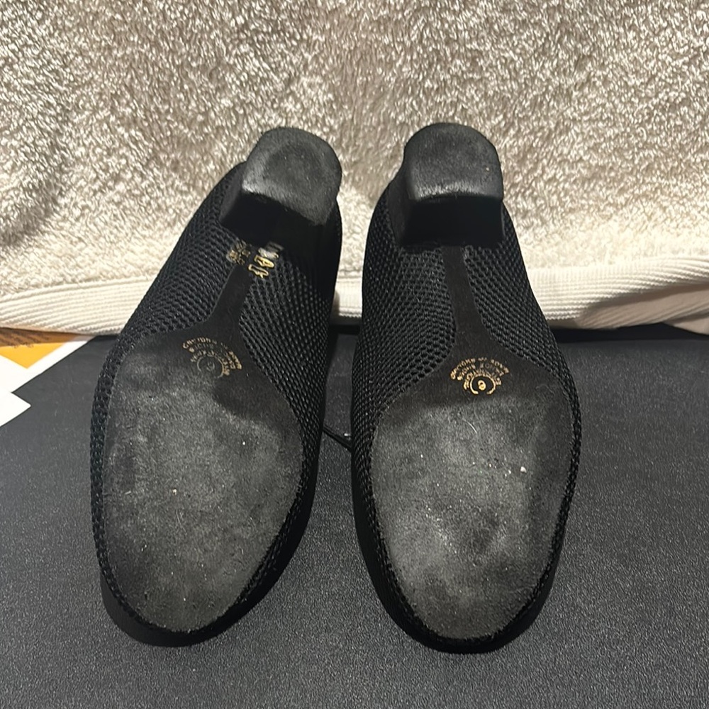 Black Mesh Practice Dance Shoes - Picture 2 of 7